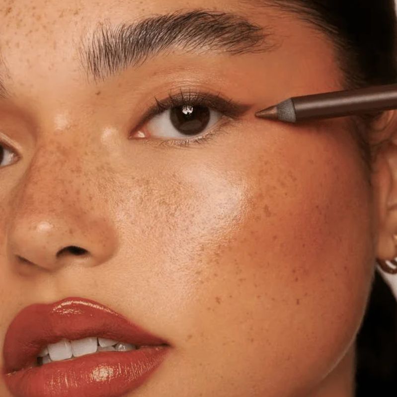 1+1 GRATIS | Luvona™ Präziser Eyeliner für einen makellosen Look