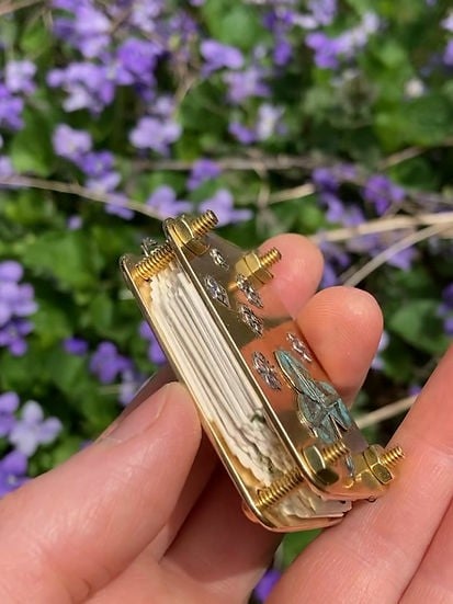FloraLock™ Micro Press — Verwandle Vergängliche Blüten in Zeitlose Schätze