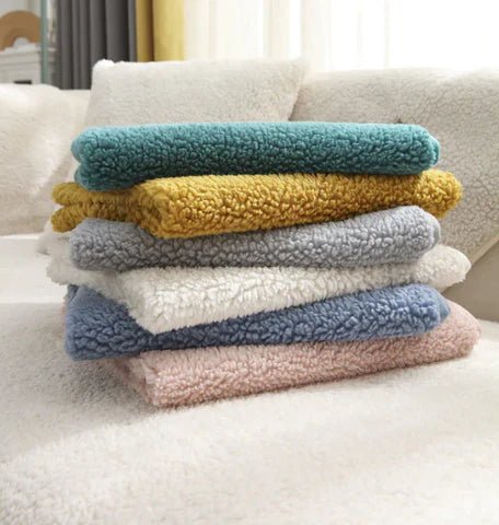 CloudNest™ — Umhülle dein Sofa mit wolkenweicher Sanftheit und unerschütterlichem Komfort