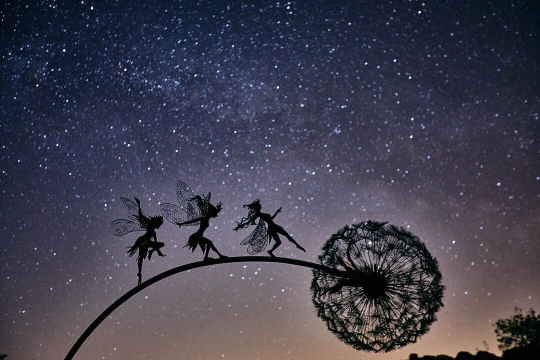 Celestara™ Feenskulptur – Schaffen Sie sofort eine harmonische Atmosphäre im Freien