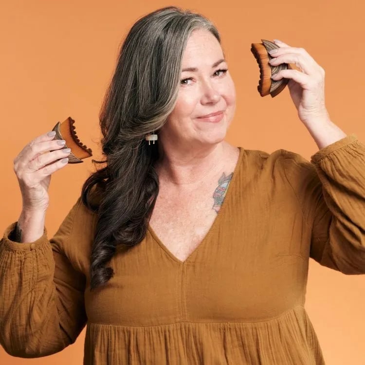 1+1 GRATIS | SculptéGlow™ Mühelose Konturen für strahlenden, jugendlichen Glanz