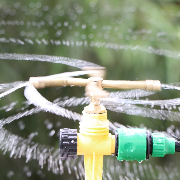 3/4 Arm Automatische Rotationsspritze™ - Effiziente Rasenbewässerung