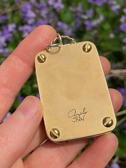 FloraLock™ Micro Press — Verwandle Vergängliche Blüten in Zeitlose Schätze