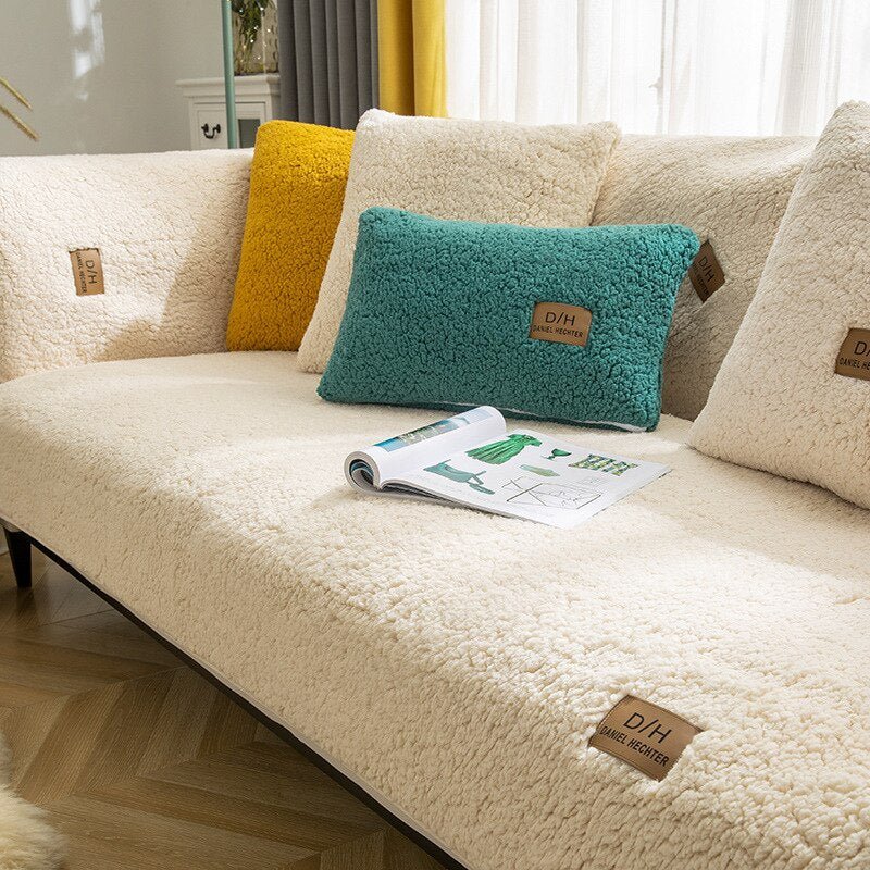 CloudNest™ — Umhülle dein Sofa mit wolkenweicher Sanftheit und unerschütterlichem Komfort